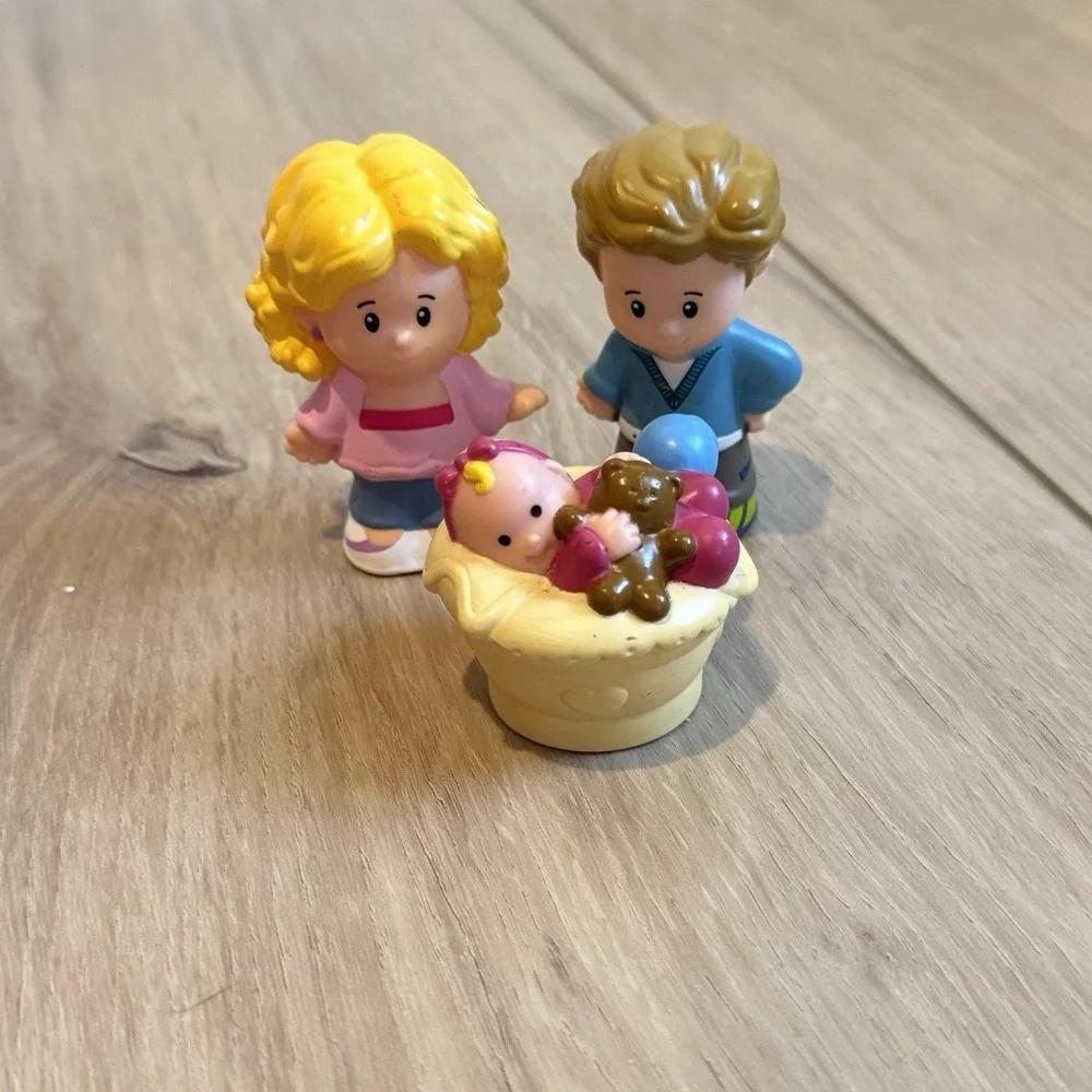 Fisher Price Little People Happy Loving Family Mom Dad‎ Baby Replacement